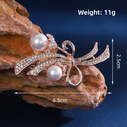 Elegant Flower Pearl Pin Brooch, Perfect Christmas Accessory With Delicate Floral Design