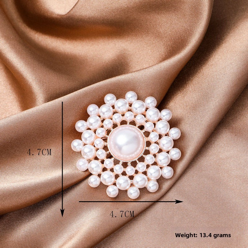 Elegant Flower Pearl Pin Brooch, Perfect Christmas Accessory With Delicate Floral Design