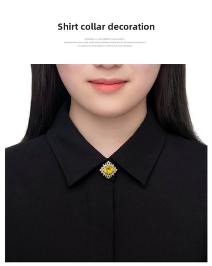 Flower Pin Brooch Featuring Zircon Inlay In Elegant Green Color