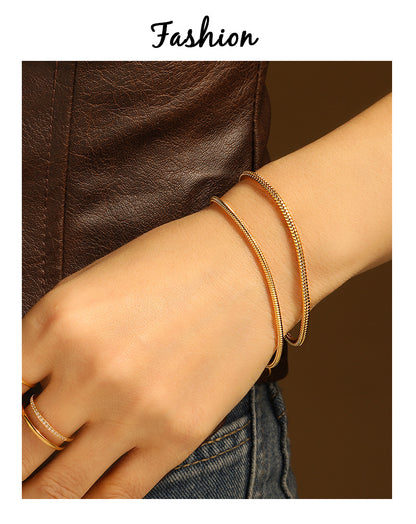 Snake Pattern Bracelet For Men And Women, Made Of Durable Titanium Steel In Golden Color