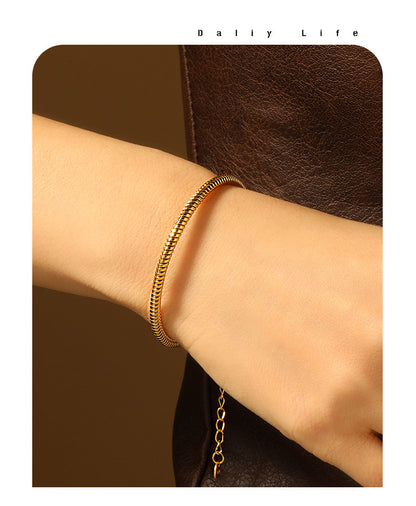 Snake Pattern Bracelet For Men And Women, Made Of Durable Titanium Steel In Golden Color