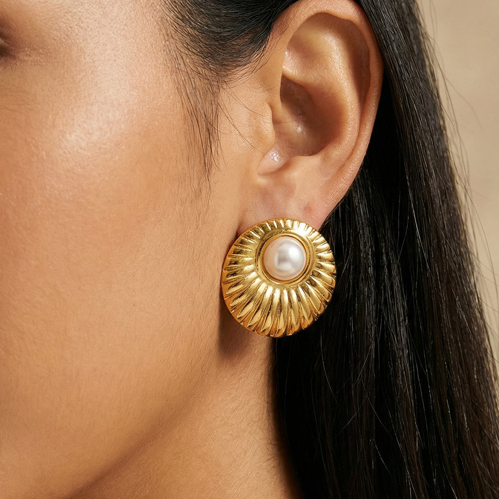 Round Casual Stud Earrings For Women In 304 Stainless Steel With Golden Plated Finish And Acrylic Imitation Pearl Inlay