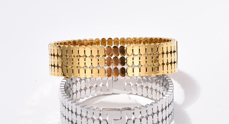 For Bangle Made Of Titanium Steel In Golden Color