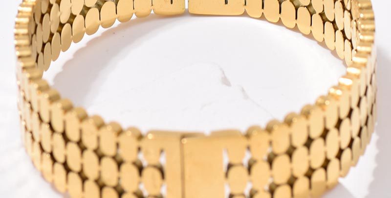 For Bangle Made Of Titanium Steel In Golden Color