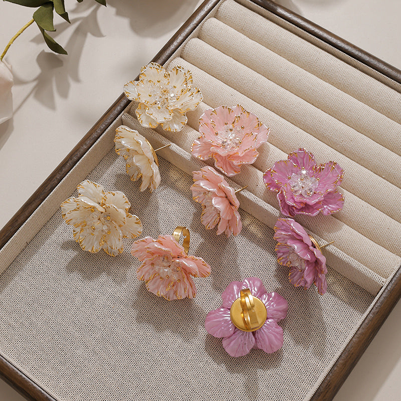 Women’s Jewelry Set Featuring Flowers Pattern With 18K Real Gold Plated PVD Coating And Acrylic Material, Waterproof Non Tarnish Finish