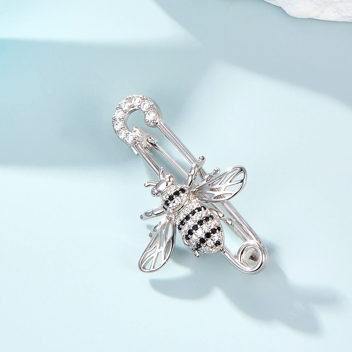 Pastoral Silver Bee Brooch In 925 Sterling Silver With Zircon Inlay, Unisex, 1 Piece