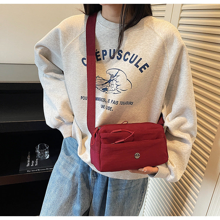 Square Polyester Shoulder Bag For Women, Stylish And Durable Design