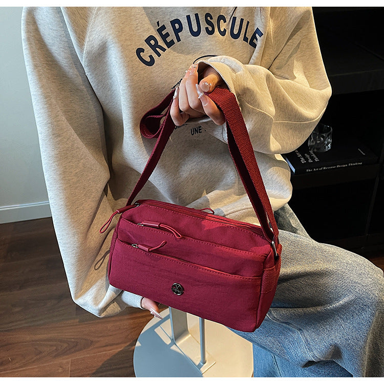 Square Polyester Shoulder Bag For Women, Stylish And Durable Design