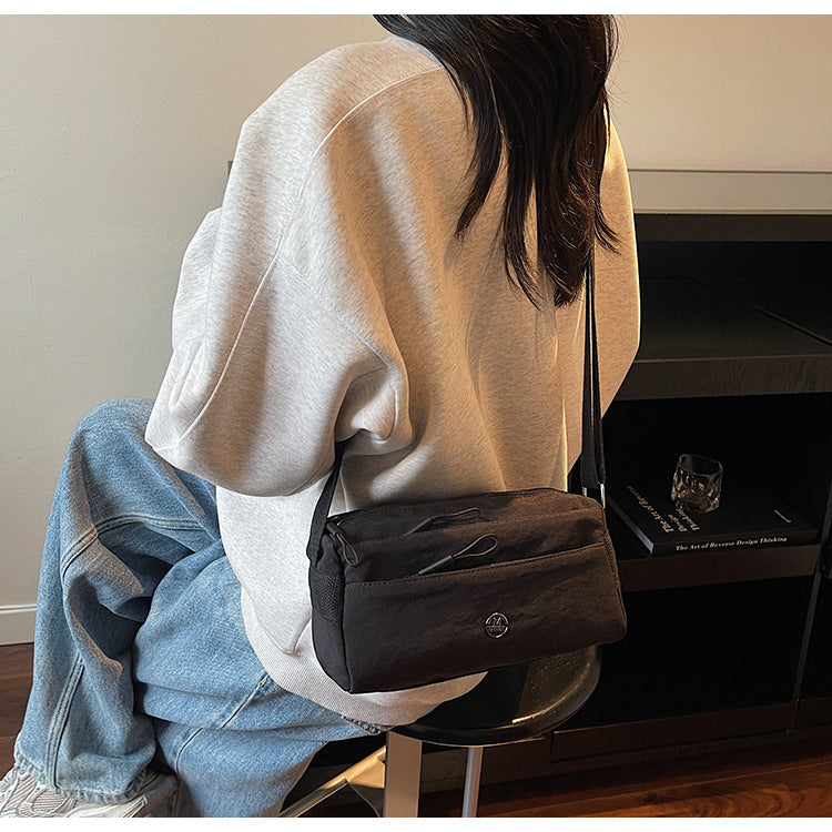 Square Polyester Shoulder Bag For Women, Stylish And Durable Design