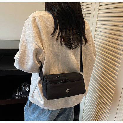 Square Polyester Shoulder Bag For Women, Stylish And Durable Design