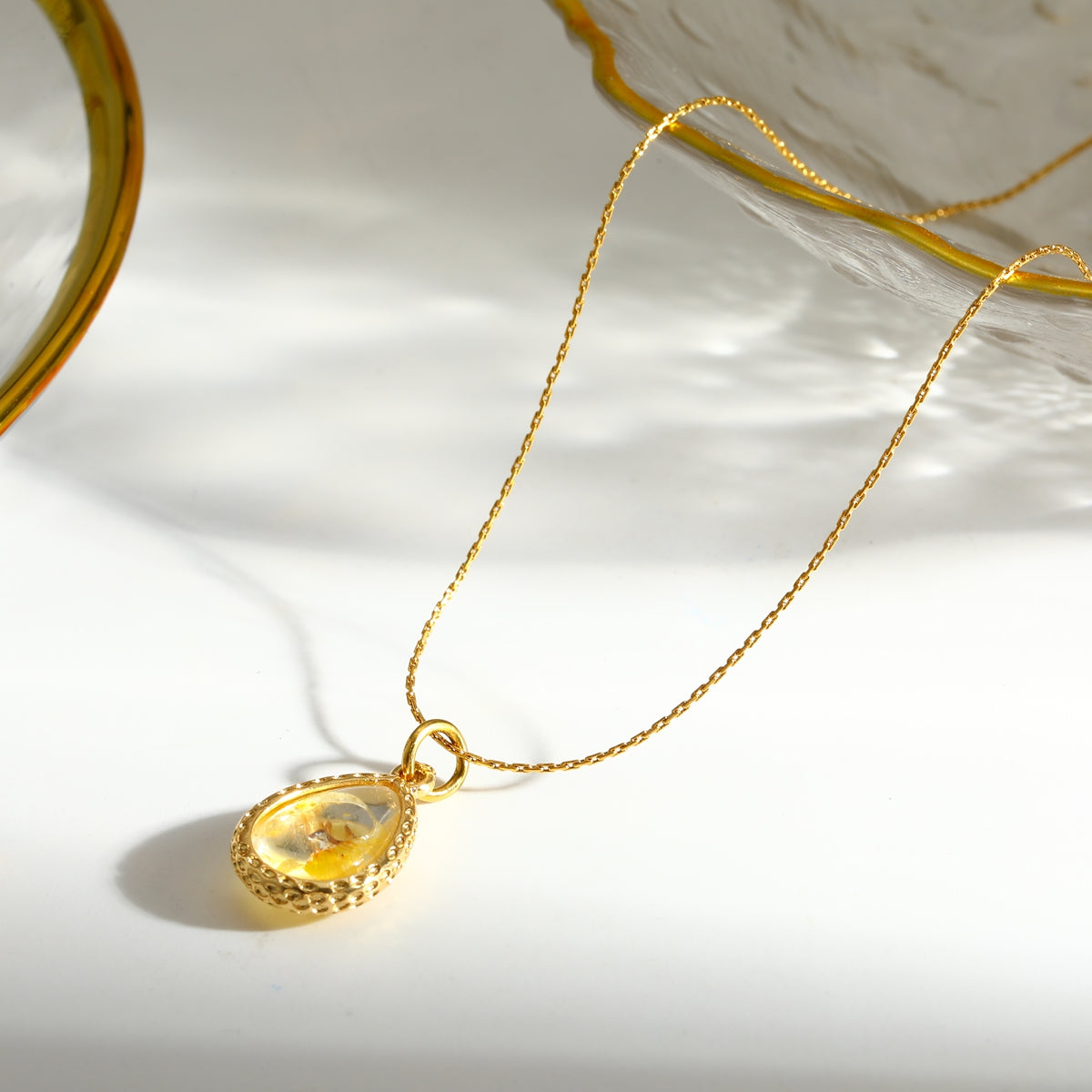 Sweet Water Droplets Pendant Necklace For Women In 201 Stainless Steel With 18K Real Gold Plated Finish And Fine Chain