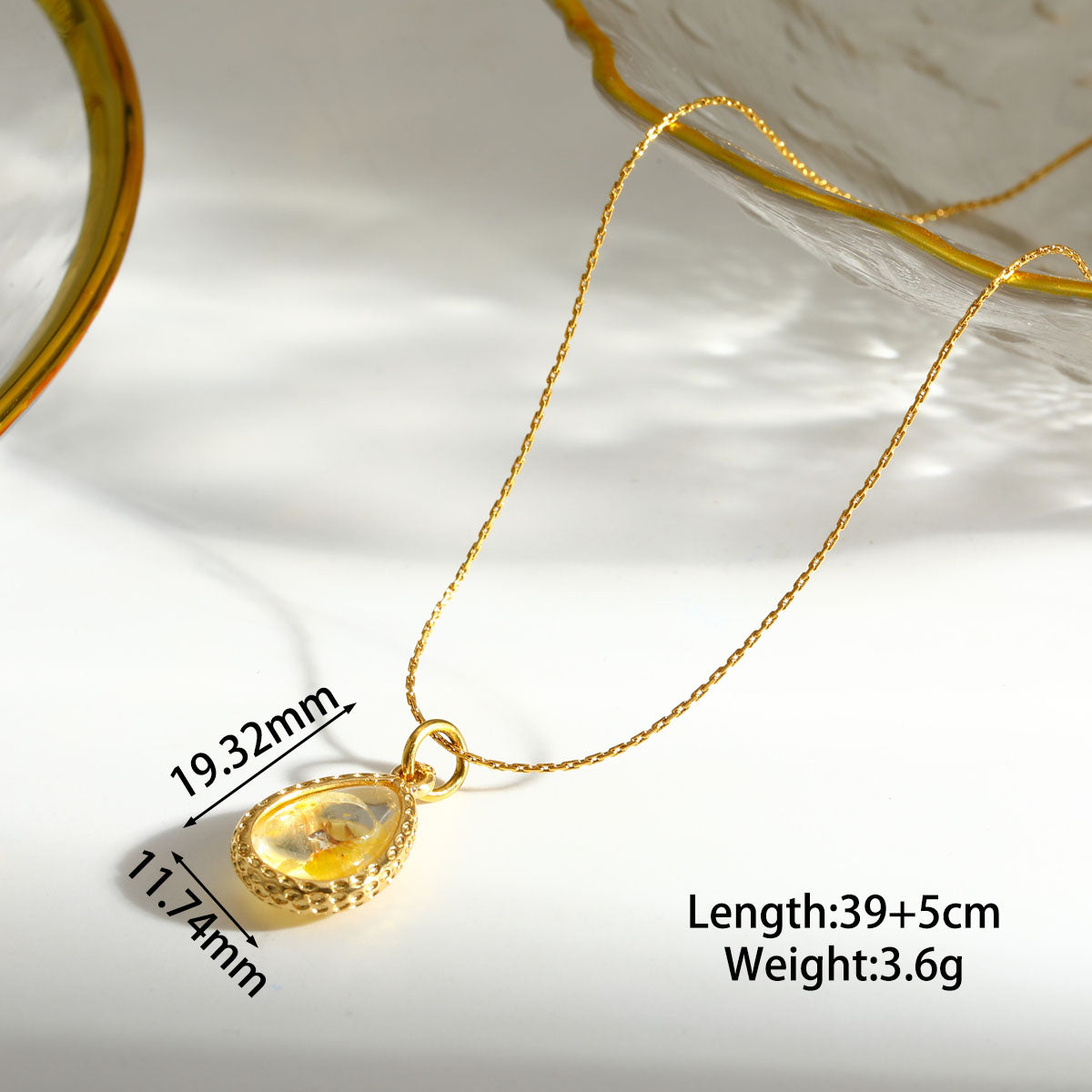Sweet Water Droplets Pendant Necklace For Women In 201 Stainless Steel With 18K Real Gold Plated Finish And Fine Chain