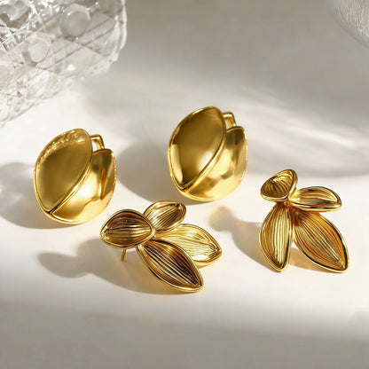 Casual Flowers Stud Earrings For Women In 304 Stainless Steel With Electroplated 18K Real Gold Plated Finish