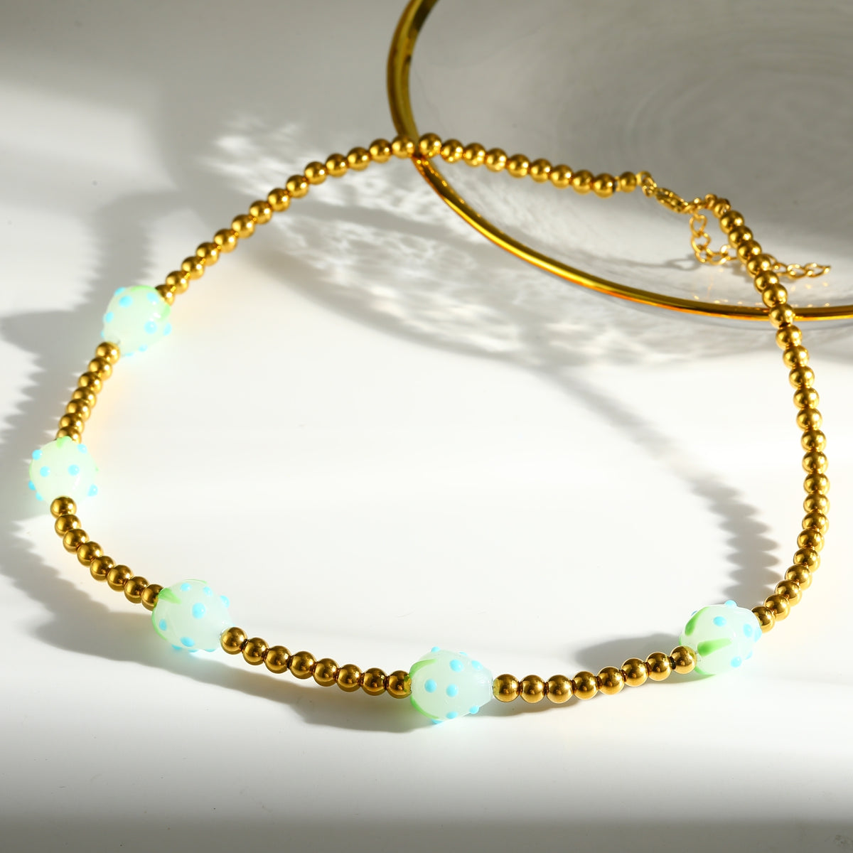 Sweet Round Pendant Necklace For Women In 303 Stainless Steel With 18K Real Gold Plated Beaded Chain