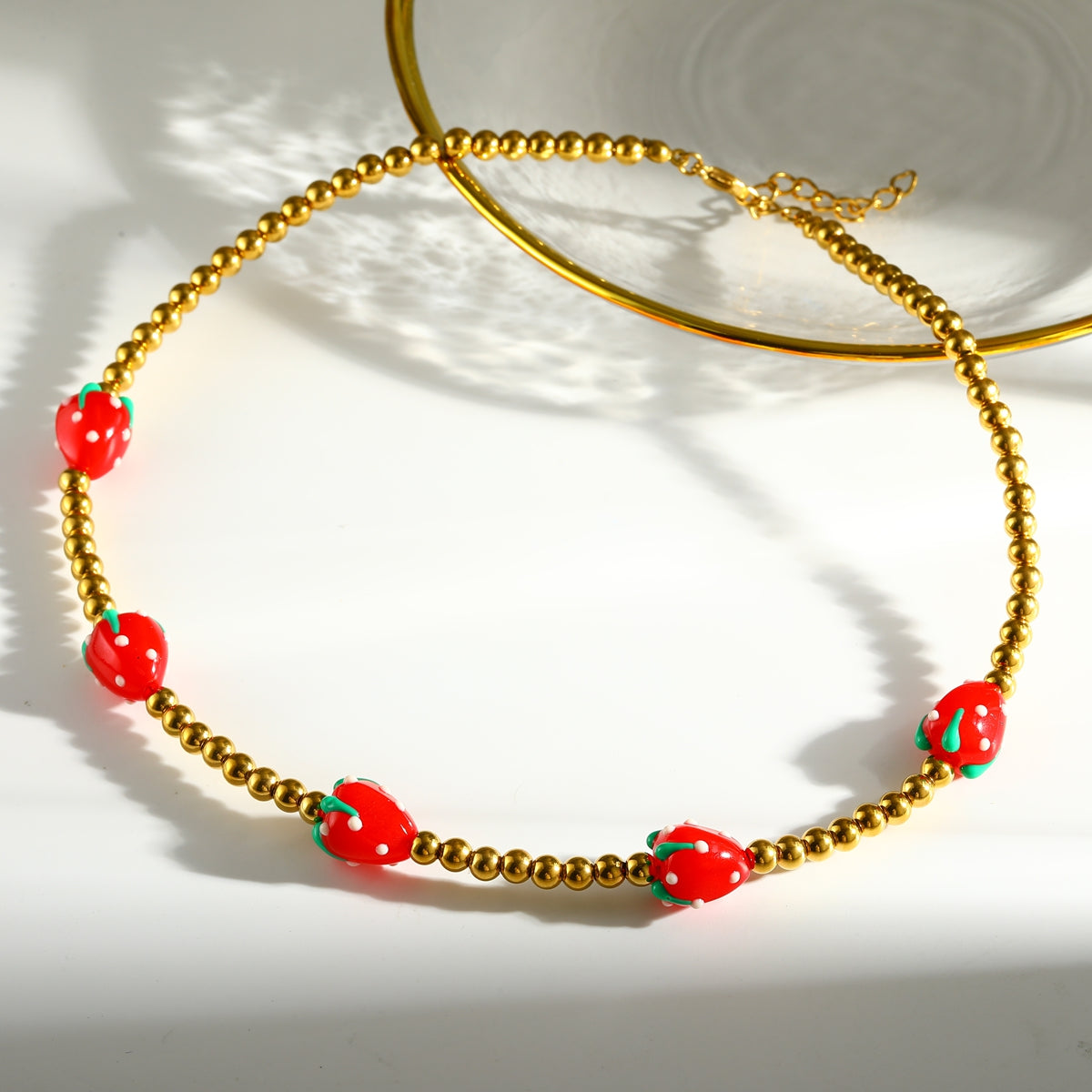 Sweet Round Pendant Necklace For Women In 303 Stainless Steel With 18K Real Gold Plated Beaded Chain