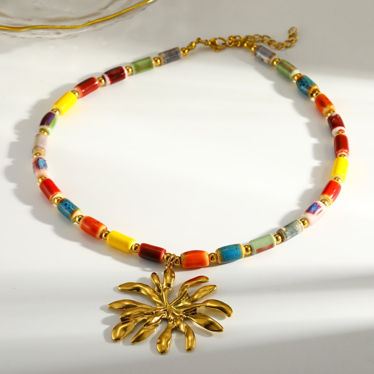 Sweet Flowers Pendant Necklace For Women In 304 Stainless Steel With 18K Real Gold Plated Finish And Beaded Chain