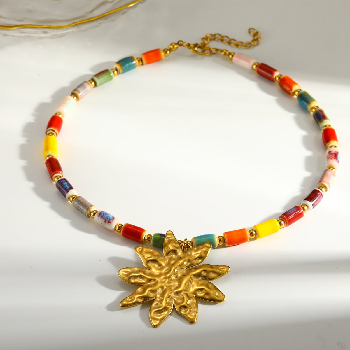 Sweet Flowers Pendant Necklace For Women In 304 Stainless Steel With 18K Real Gold Plated Finish And Beaded Chain