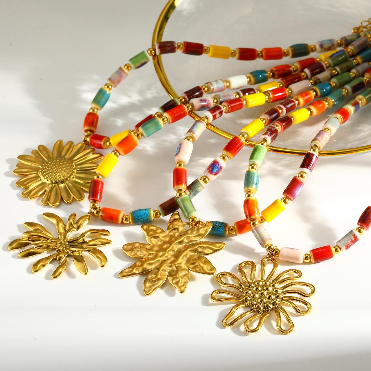 Sweet Flowers Pendant Necklace For Women In 304 Stainless Steel With 18K Real Gold Plated Finish And Beaded Chain