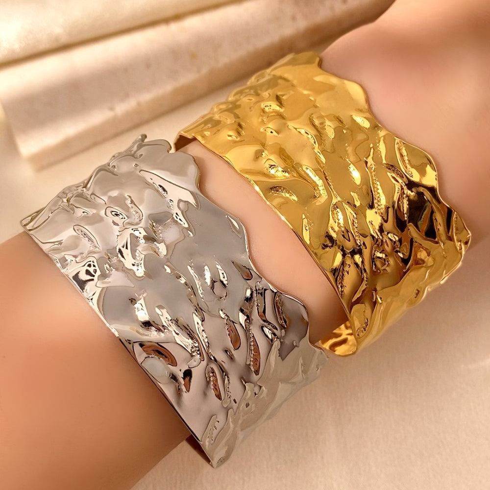 For Unisex Geometric Three-dimensional Bangle In Titanium Steel With 18K Gold Plated PVD Coating