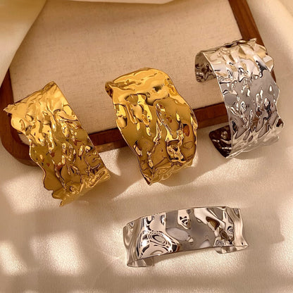 For Unisex Geometric Three-dimensional Bangle In Titanium Steel With 18K Gold Plated PVD Coating