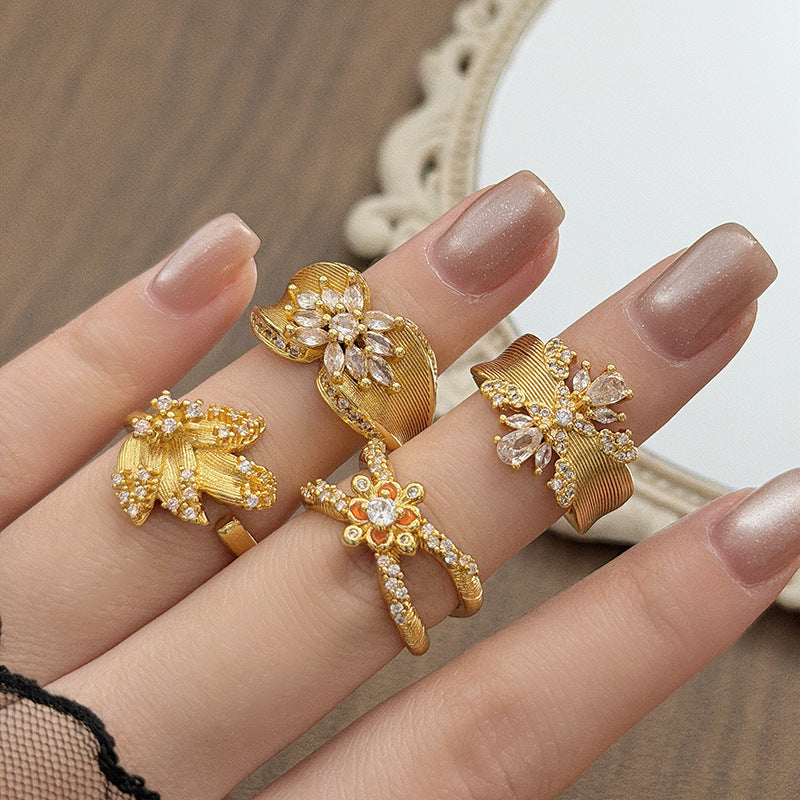 Retro Brushed Copper Open Rings For Women With Zircon Inlay Featuring Floral Pattern