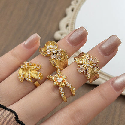 Retro Brushed Copper Open Rings For Women With Zircon Inlay Featuring Floral Pattern