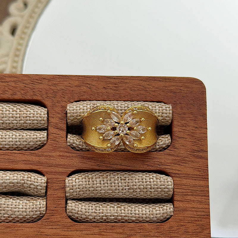 Retro Brushed Copper Open Rings For Women With Zircon Inlay Featuring Floral Pattern