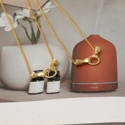 Unisex Hand Necklace For Everyday Wear, Copper Material With 18K Real Gold Plated Finish And Zircon Inlay On Cable Chain