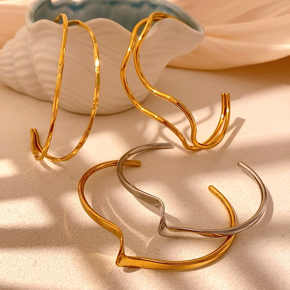 For Unisex Geometric Three-dimensional Bangle In Titanium Steel With 18K Gold Plated PVD Coating