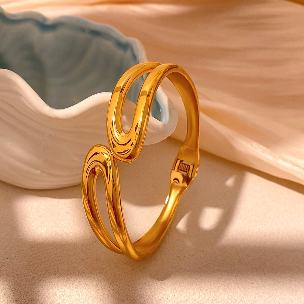 For Unisex Geometric Three-dimensional Bangle In Titanium Steel With 18K Gold Plated PVD Coating