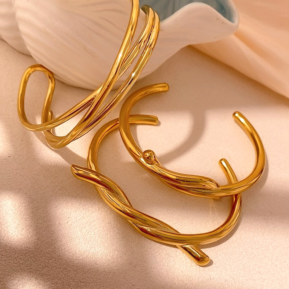 For Unisex Geometric Three-dimensional Bangle In Titanium Steel With 18K Gold Plated PVD Coating