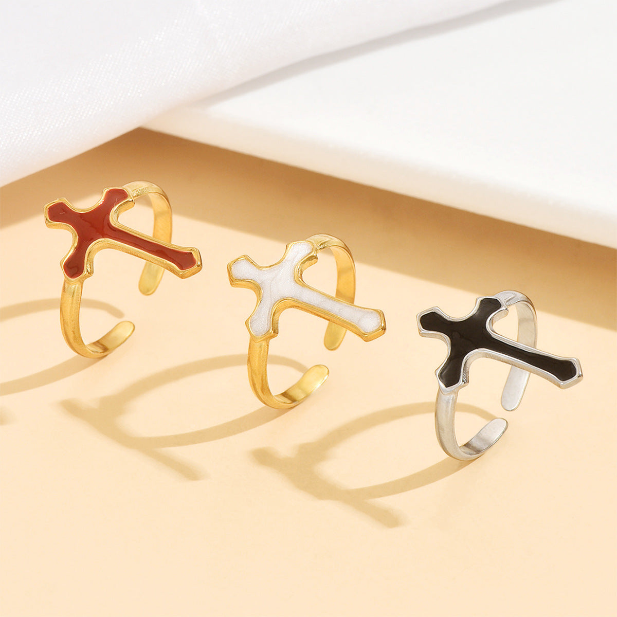 Punk Style Women’s Cross Ring With Black Enamel Finish, Perfect For Bold Fashion Statements