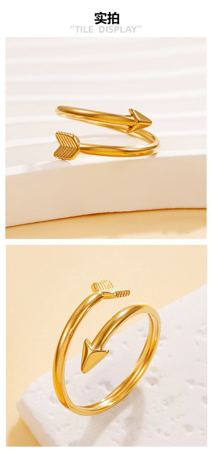 Romantic Feather Open Ring For Women In Golden Metal