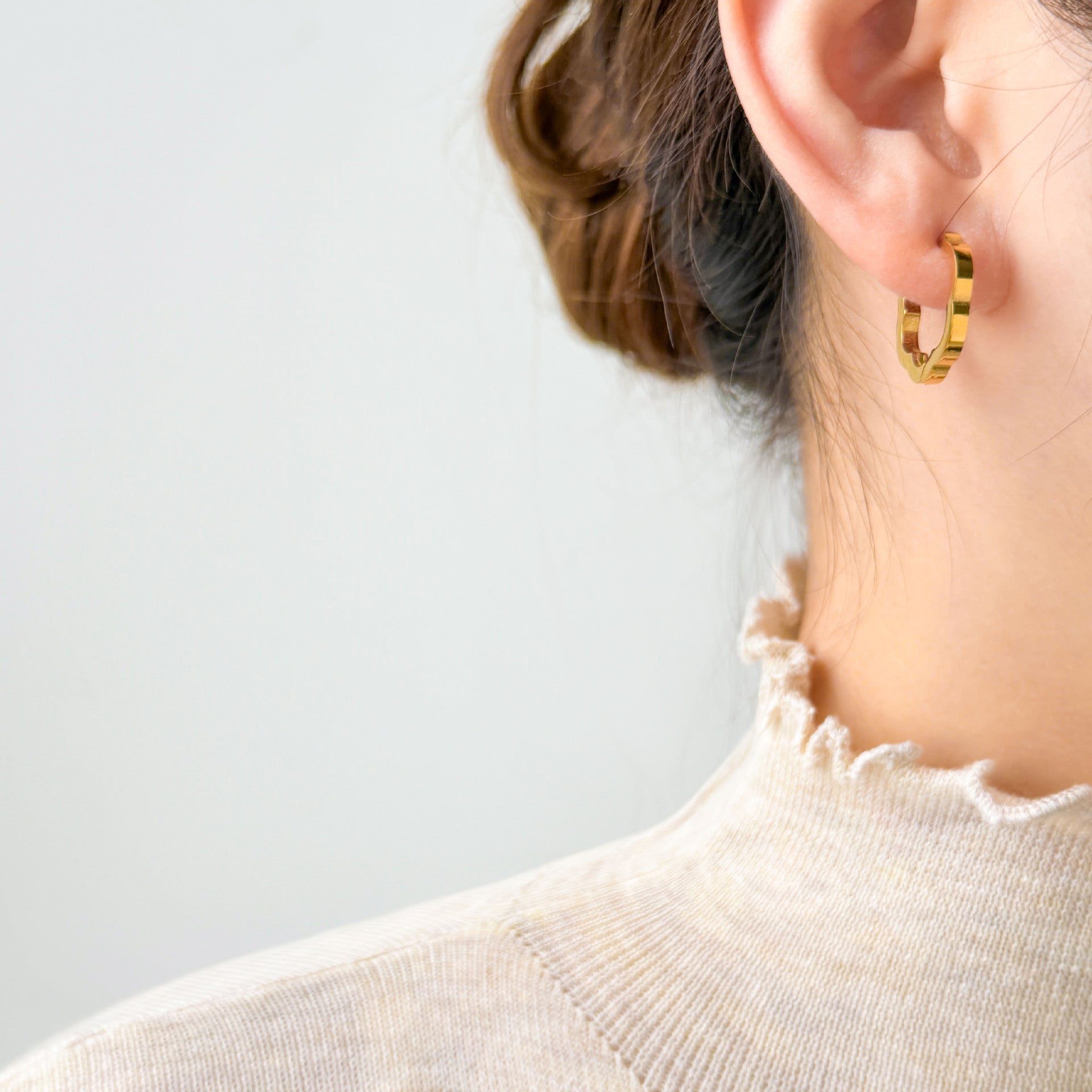 Round Electroplated Earrings For Women In 304 Stainless Steel With 18K Real Gold Plated PVD Coating