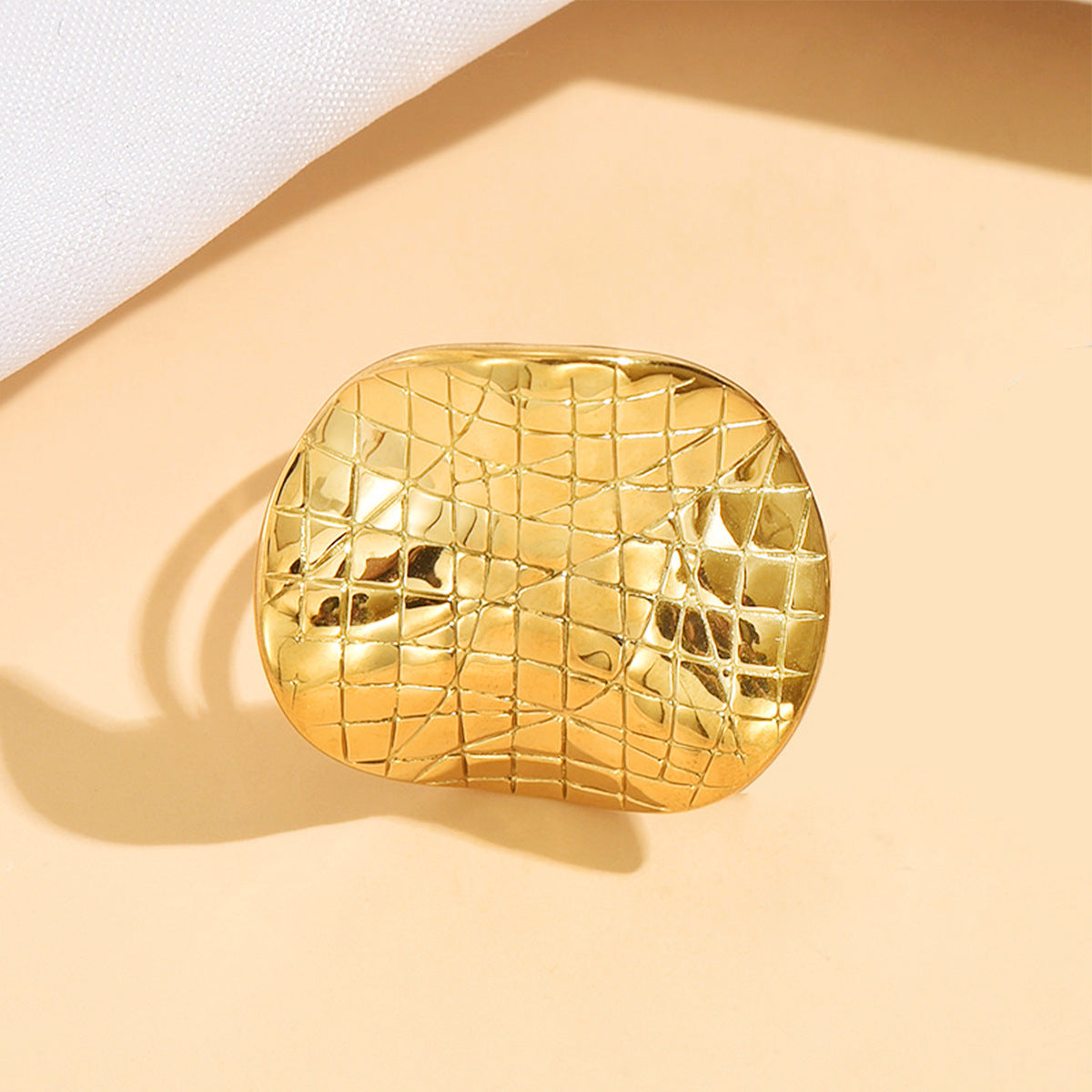 Retro Geometric Open Ring For Women In Steel Color, Stylish And Unique Design