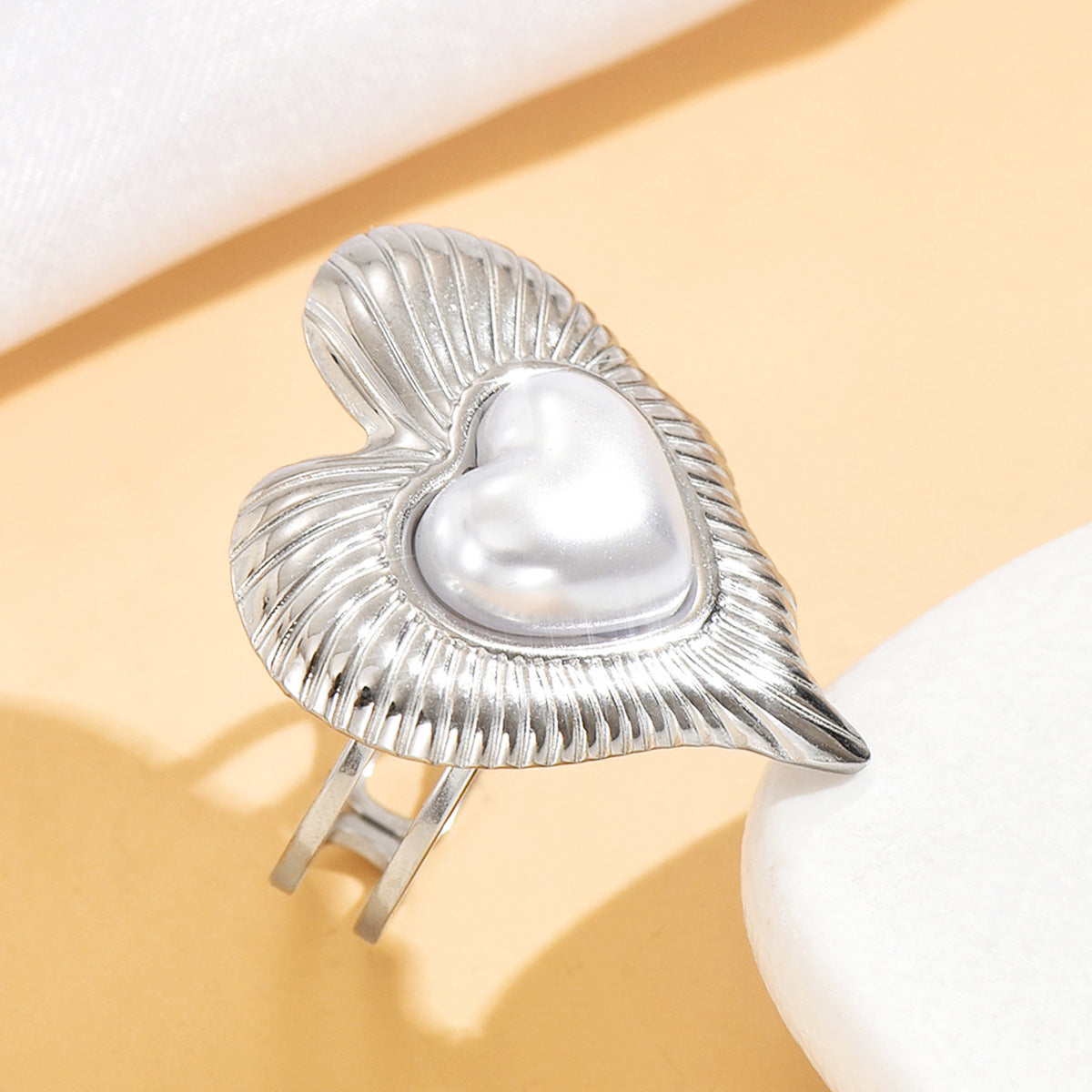 Romantic Heart Shape Ring For Women With 18K Real Gold Plated PVD Coating And Imitation Pearl Inlay