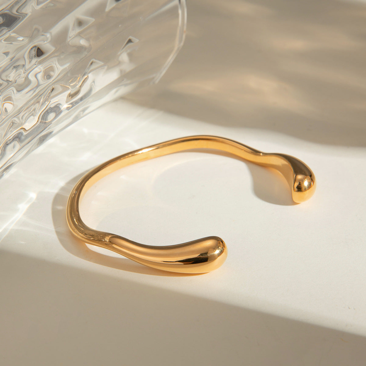 Geometric Bangle For Women Featuring Electroplated 304 Stainless Steel With 18K Real Gold Plated PVD Coated Finish