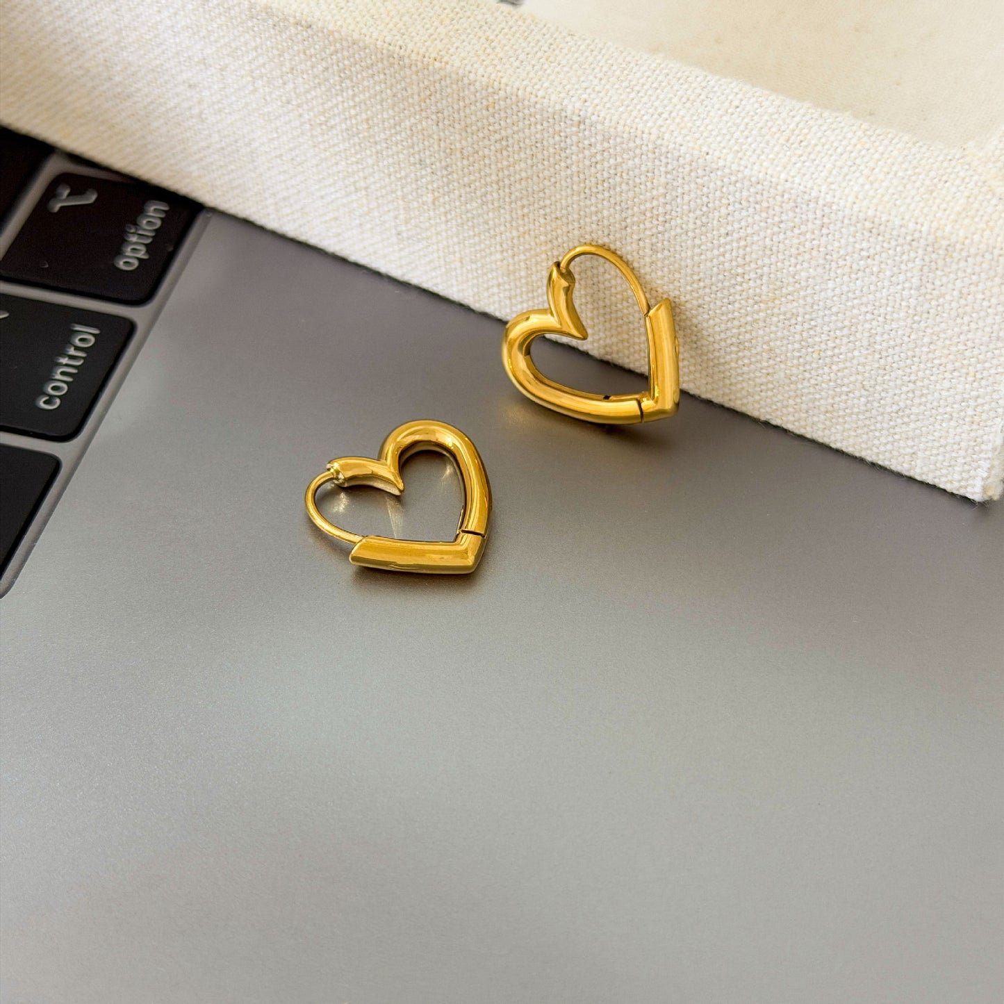 Round Electroplated Earrings For Women In 304 Stainless Steel With 18K Real Gold Plated PVD Coating