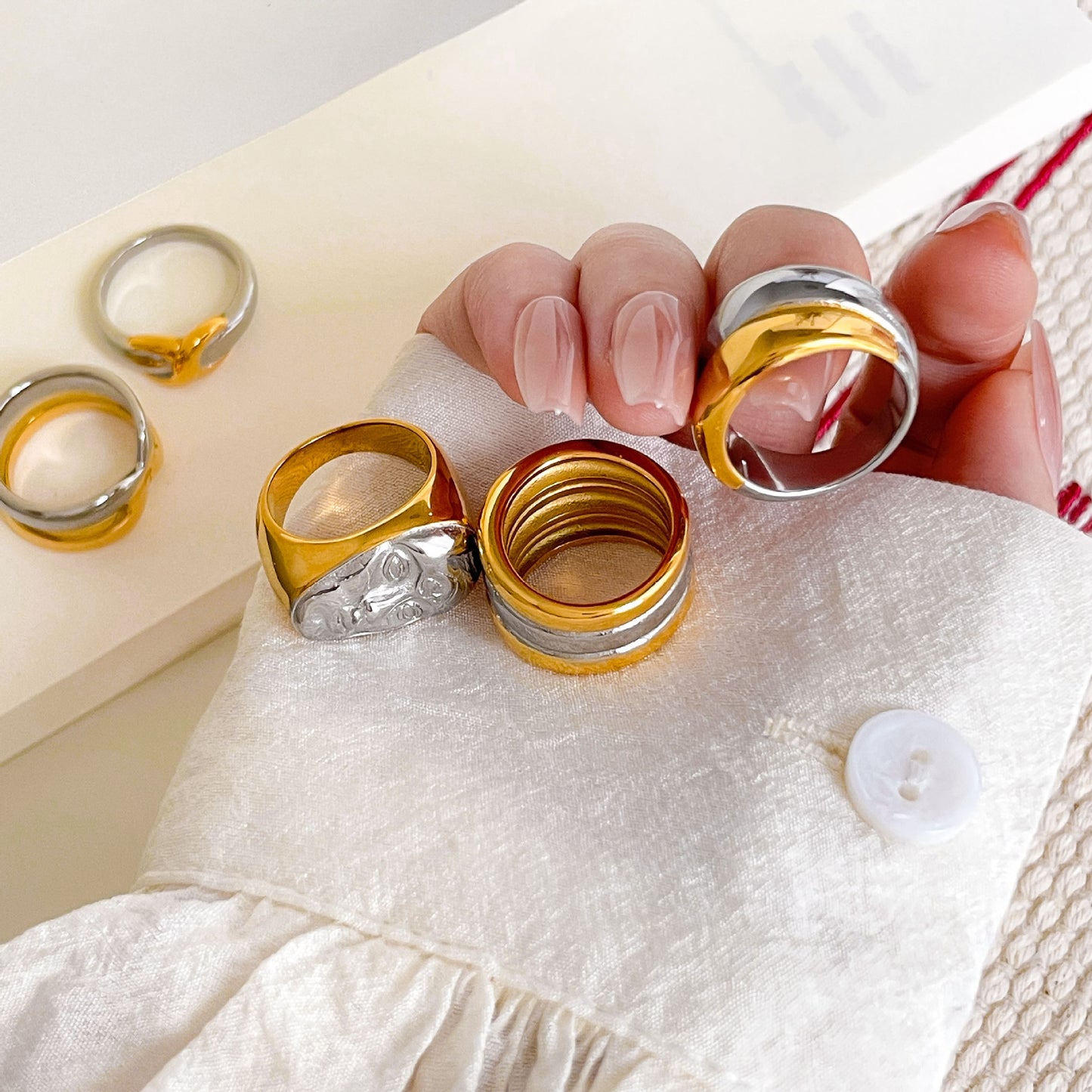 Electroplated Human Face Ring For Women In 304 Stainless Steel With 18K Real Gold Plated PVD Coated Finish