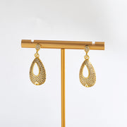 A Earrings (size Approx.: 12.5×31mm)
