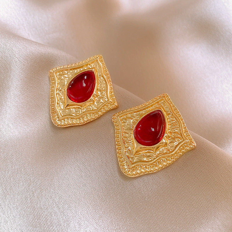 Geometric Enamel Earrings For Women In Retro Style Featuring Red Metal Design