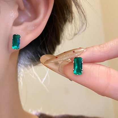 Simple Style Rectangle Stud Earrings For Women With Electroplated Gold Plating And Zircon Inlay