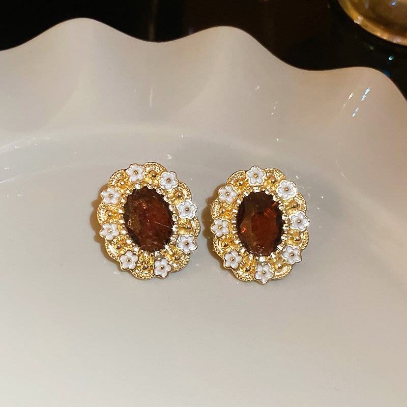 Geometric Enamel Earrings For Women In Retro Style Featuring Red Metal Design