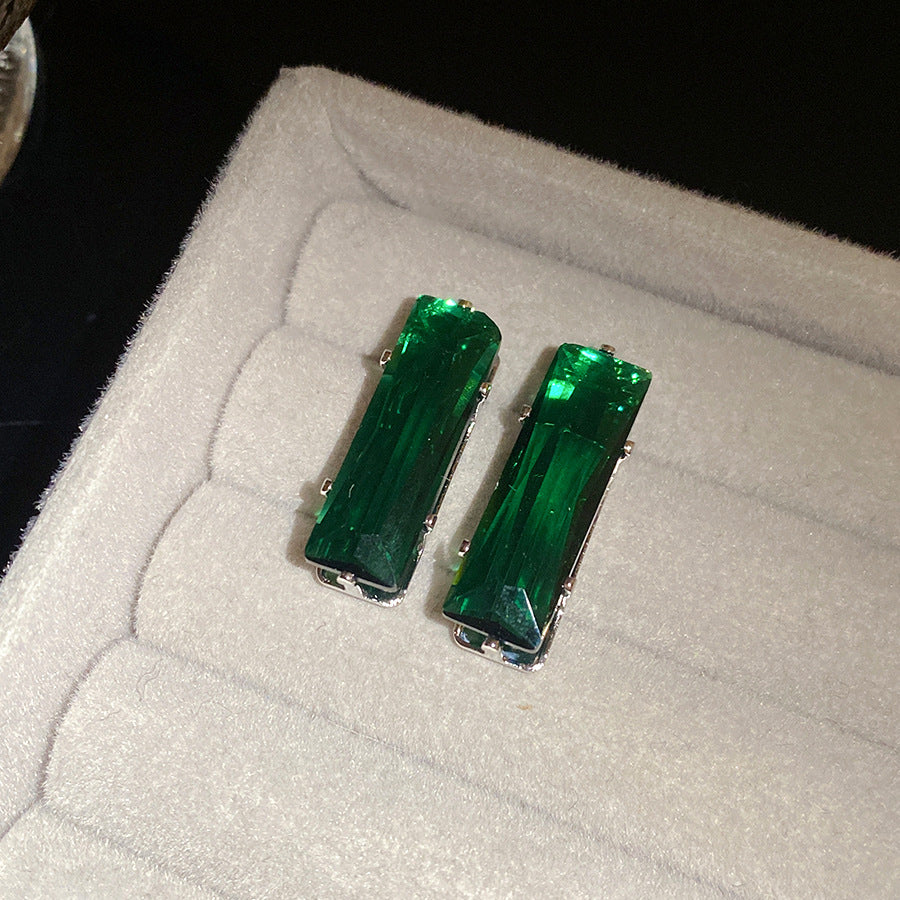 Simple Style Rectangle Stud Earrings For Women With Electroplated Gold Plating And Zircon Inlay