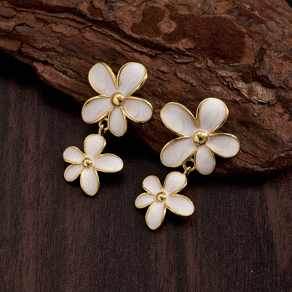 Polished Copper Flowers Stud Earrings For Women In Casual Style With 18K Gold Plated Finish