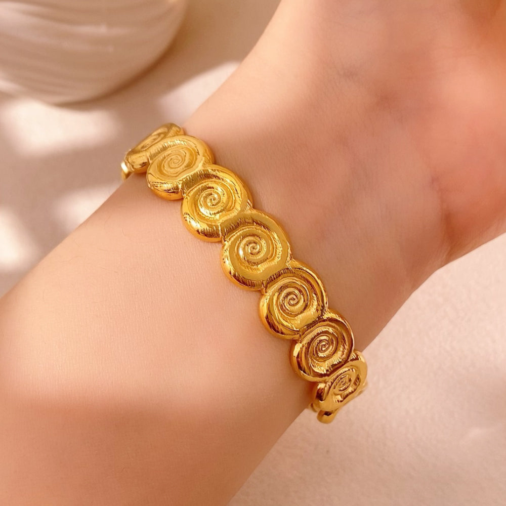 For Unisex Geometric Three-dimensional Bangle In Titanium Steel With 18K Gold Plated PVD Coating