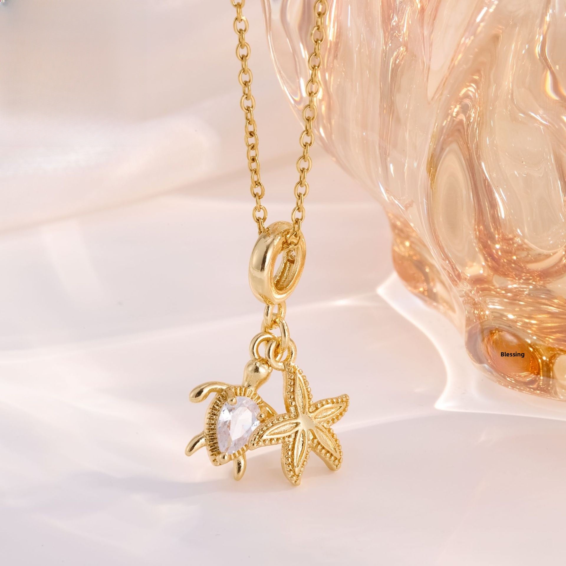 Starfish Necklace For Women With Zircon Inlay, Copper Material, PVD Coated Gold Plating, Featuring A Cable Chain