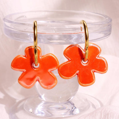 Sweet Ceramic Earrings For Daily Wear Featuring Beautiful Flowers Design Available In Colour