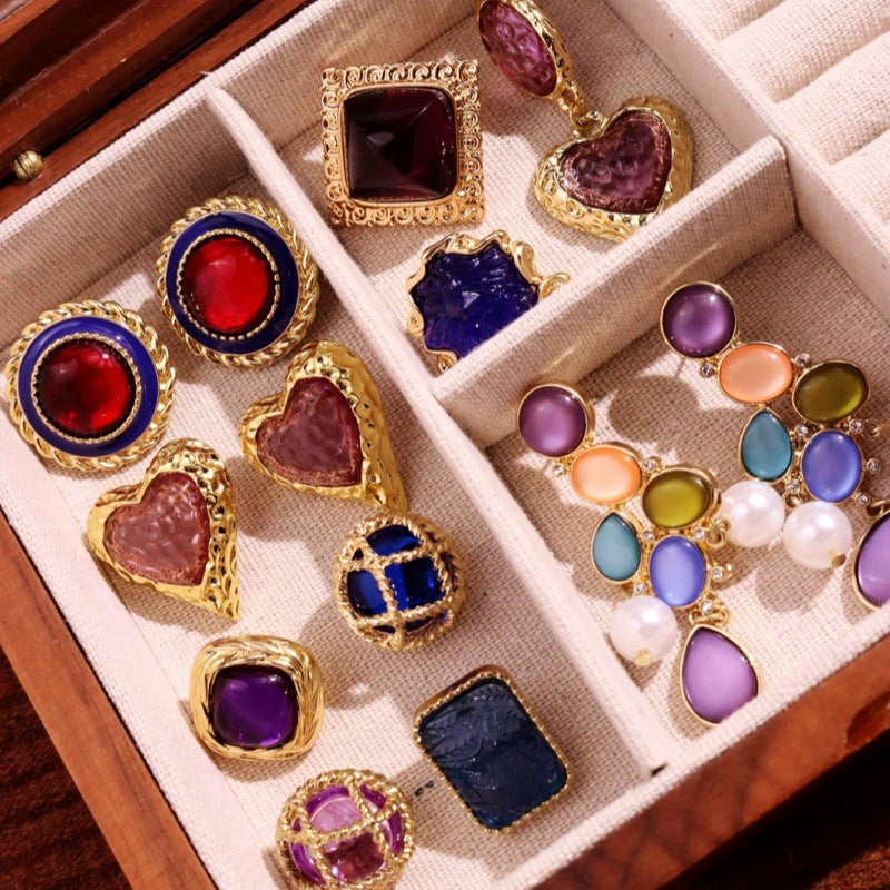 Retro Geometric Stud Earrings For Women Featuring Zinc Alloy Material With Blue Rhinestone Inlay