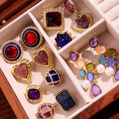 Retro Geometric Stud Earrings For Women Featuring Zinc Alloy Material With Blue Rhinestone Inlay